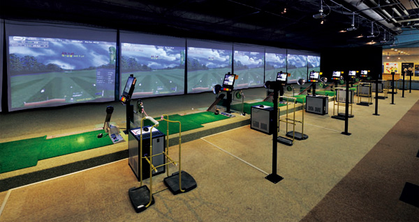コナミスポーツクラブ神戸のシミュレーションゴルフ打席