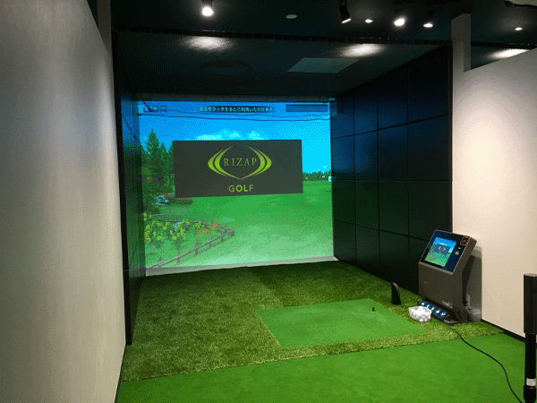 ライザップゴルフ立川店のシミュレーションゴルフ打席