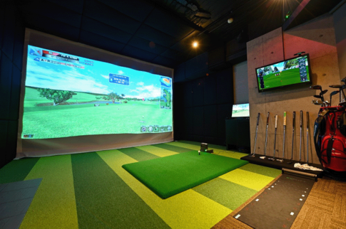 広島市にあるシミュレーションゴルフ施設