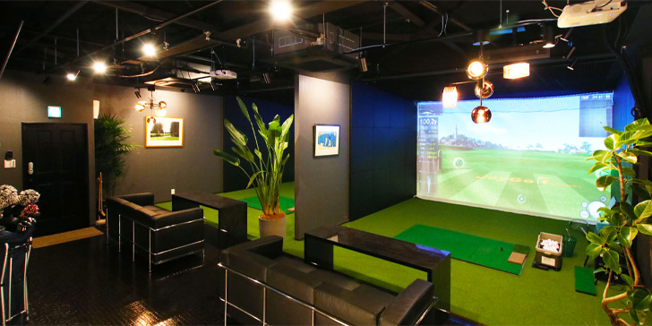 club13 indoor golfのシミュレーションゴルフ打席